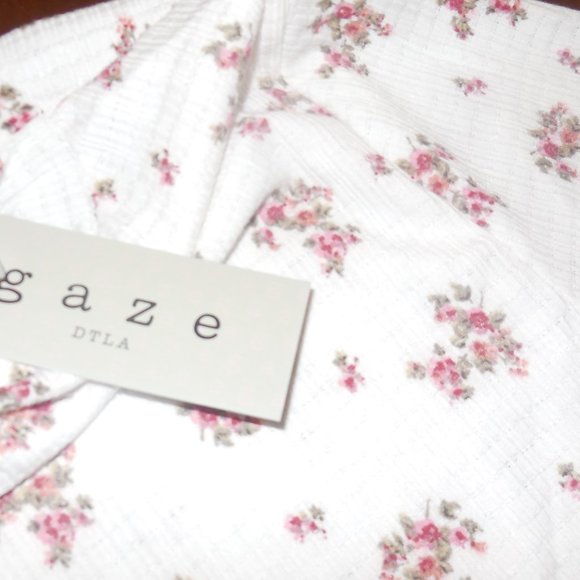 Top floral SMALL NWT slim fit short sleeve t-shirt blouse casual summer - Picture 7 of 7